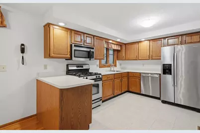 43 Villa Roma Drive #43, Tewksbury, MA 01876 - Photo 5