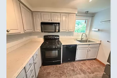 81 Briar Way #81, Greenfield, MA 01301 - Photo 7