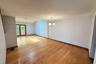 81 Briar Way, Greenfield, MA 01301 - Photo 9