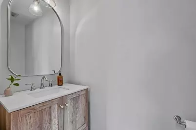 18 Claymont Terrace #18, Boston, MA 02122 - Photo 17