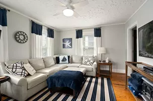 4 Olive St, Newburyport, MA 01950 - Photo 7
