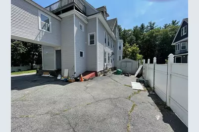 328 Highland St, Worcester, MA 01608 - Photo 21