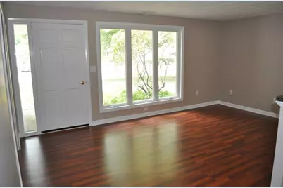 65 Hemenway Road, Framingham, MA 01701 - Photo 5
