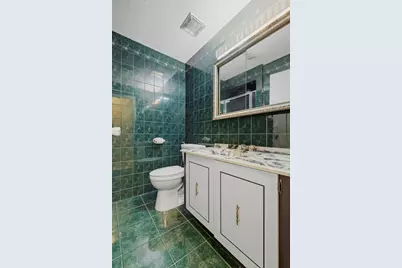 1002 Paradise Rd #1C, Swampscott, MA 01907 - Photo 13