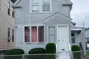 31 Roosevelt St, Revere, MA 02151 - Photo 1