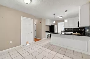 28 Pemberton St, Walpole, MA 02081 - Photo 11
