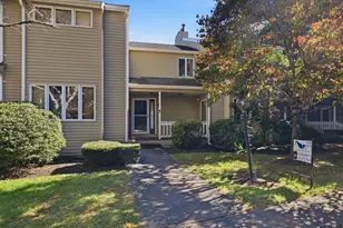 28 Pemberton St, Walpole, MA 02081 - Photo 1