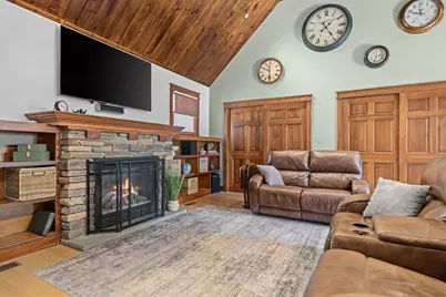 84 Station St, Stoughton, MA 02072 - Photo 19