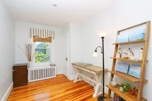 466 Albemarle Rd, Newton, MA 02460 - Photo 3