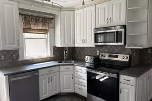 466 Albemarle Rd, Newton, MA 02460 - Photo 5
