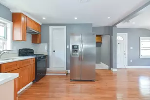 27 Houghton St, Boston, MA 02122 - Photo 13