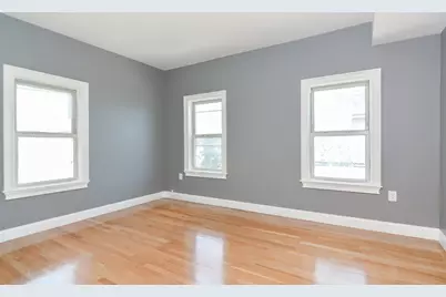 27 Houghton St, Boston, MA 02122 - Photo 21