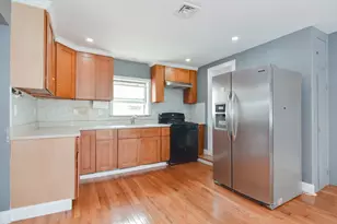 27 Houghton St, Boston, MA 02122 - Photo 11