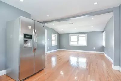 27 Houghton St, Boston, MA 02122 - Photo 15