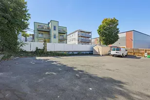 27 Houghton St, Boston, MA 02122 - Photo 3