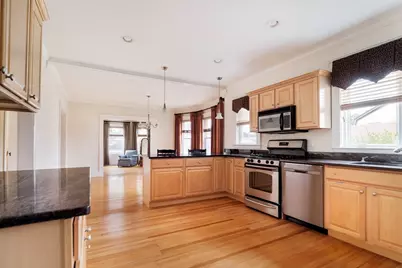 2 Peabody #2, Stoneham, MA 02180 - Photo 3