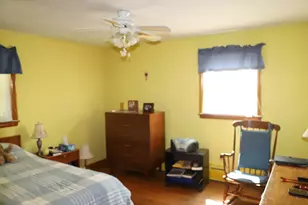 25 Peer St, Springfield, MA 01109 - Photo 15