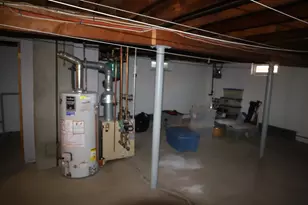25 Peer St, Springfield, MA 01109 - Photo 21