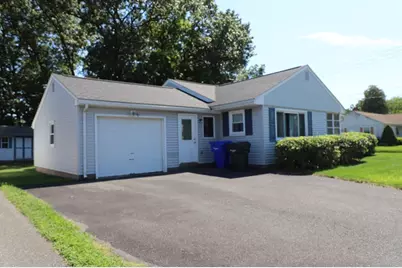 25 Peer St., Springfield, MA 01109 - Photo 1