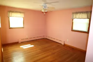 25 Peer St, Springfield, MA 01109 - Photo 13