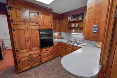 6 Edmond St, Haverhill, MA 01835 - Photo 3