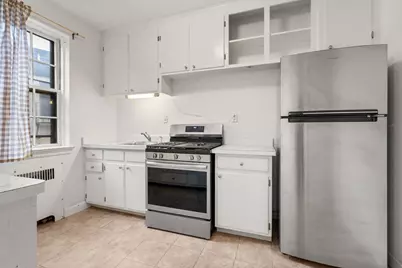 1490 Beacon St #3, Brookline, MA 02446 - Photo 11