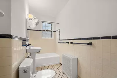 1490 Beacon St #3, Brookline, MA 02446 - Photo 17