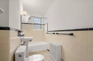 1490 Beacon St, Brookline, MA 02446 - Photo 17