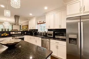 411 Pleasant St, Framingham, MA 01701 - Photo 9
