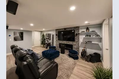 411 Pleasant St, Framingham, MA 01701 - Photo 25