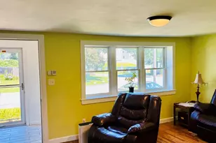 47 S Center St, Bellingham, MA 02019 - Photo 11