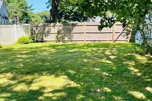 47 S Center St, Bellingham, MA 02019 - Photo 25