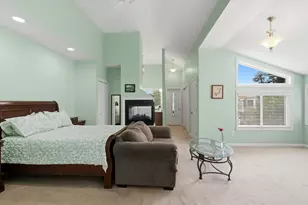 23 Governors Way, Milford, MA 01757 - Photo 17