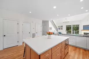 4 Talbot Ln, Reading, MA 01867 - Photo 3