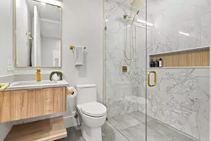 532 E 3rd St, Boston, MA 02127 - Photo 9