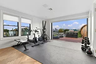 532 E 3rd St, Boston, MA 02127 - Photo 15