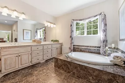 317 Linden St, Boylston, MA 01505 - Photo 23