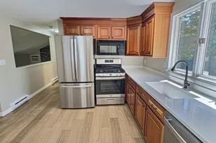 14 Milford St, Plymouth, MA 02360 - Photo 7
