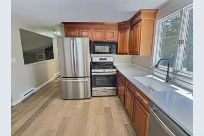 14 Milford St, Plymouth, MA 02360 - Photo 7