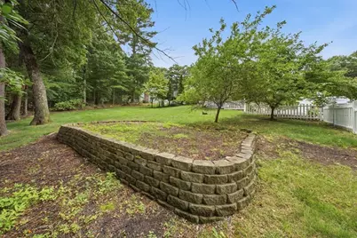 7 Sherborne Cir, Ashland, MA 01721 - Photo 33