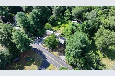 127 Pleasant St, Pembroke, MA 02359 - Photo 3