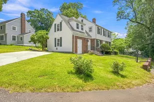 49 Parkside Cir, Braintree, MA 02184 - Photo 3