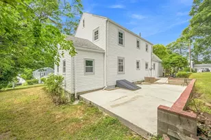49 Parkside Cir, Braintree, MA 02184 - Photo 35