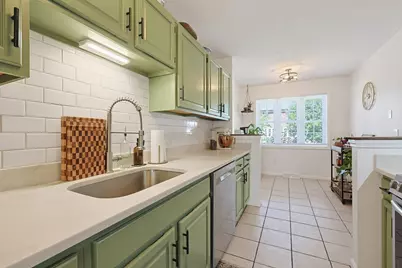 212 Laurelwood Dr #212, Hopedale, MA 01747 - Photo 7
