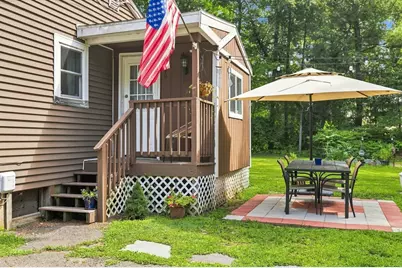 40 Lake Shore Dr, Middleborough, MA 02346 - Photo 3