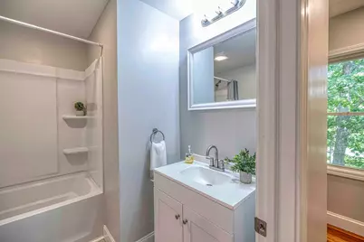 112 Dewolf St, New Bedford, MA 02740 - Photo 11