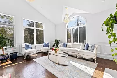110 Redwood Rd, Newton, MA 02459 - Photo 9