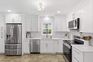 92 Eagle Dr, Douglas, MA 01516 - Photo 3
