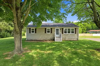 15 Peterson Cir, Agawam, MA 01030 - Photo 1