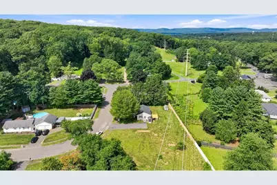 15 Peterson Cir, Agawam, MA 01030 - Photo 35